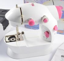 Gyermek varrógép eredeti dobozában