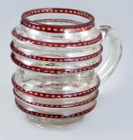 Kúrapohár. cca 1850, bíborpácolt és csiszolt díszítésekkel, minimális pattogzással, m: 8,5 cm