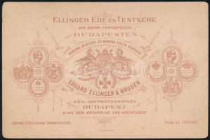 cca 1880 Elegáns pár portréja, kabinetfotó Ellinger Ede budapesti műterméből, 17x11 cm