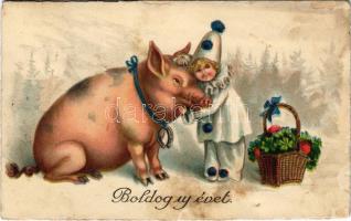 1927 Boldog Újévet / New Year greeting art postcard with pig and clovers. WSSB 9694. (lyuk / pinhole)