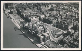 cca 1930-1940 Budapest, Parlament, légi felvétel, 9×14 cm