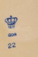 Lippelsdorf 3 darab historizáló figura, egyiken egy ragasztással, jelzett, 23x19 cm, 17x16 cm, 23x17...