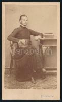 cca 1867 Dányy István káplán portréja, keményhátú fotó Fischler Manó losonci műterméből, 10,5×6,5 cm
