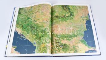 Lothar Beckel (szerk.): The European Space Agency Schulatlas. Geographie aus dem Weltraum. Große Aus...