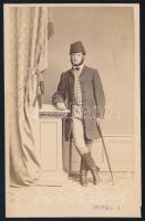 1867 Molnár István portréja, aláírt, keményhátú fotó Skopall (Győr / Mosonmagyaróvár) műterméből, 10,5×6,5 cm