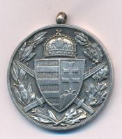 1929. "Magyar Háborús Emlékérem kardokkal, sisakkal" ezüstözött bronz kitüntetés mellszala...