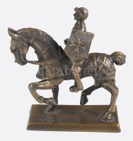 Jean de la Vallete bronz szobor asztaldísz, 8x9 cm