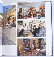 Rappai Zsuzsa: Szépséges Szentendre. Paraszkay György fényképeivel. Bp., 2012, Kossuth. Gazdag képan...