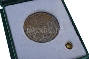 Bognár György (1944-) 2011. "Eötvös József koszorú" jelzett Ag díjplakett, eredeti "M...