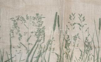 Laura Peterzens terítő, jó állapotban, jelzett