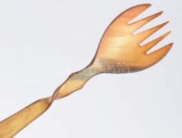 Teknőspáncél salátaszervírozó és hajdísz