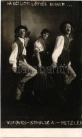 Ha két lityi lötyög bennem... Vukovics - Schultz A. - Metzler. Czeglédy Sándor fényképész felvétele (Budapest) photo (vágott / cut)