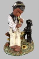 Kolozsvári Majolica báránynak furulyázó pásztorfiú. Mázas kerámia, jelzett, 1-1 sérüléssel, m: 18 cm
