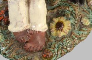 Kolozsvári Majolica báránynak furulyázó pásztorfiú. Mázas kerámia, jelzett, 1-1 sérüléssel, m: 18 cm