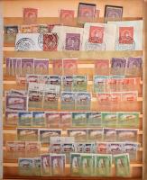 Hagyaték: magyar és külföldi bélyegek 6 régi berakóban + előnyomott albumrészben. Érdemes megnézni!!