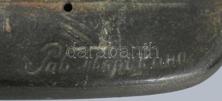 Vasily Fedorovich Torokin (1845-1912): Szánon utazó társaság. cca 1900, öntött vas, jelzett öntödei ...