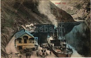 Laerdal, Sogn; port, steamship (glue marks)