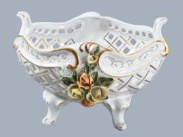 Jelzett porcelán kínáló, kissé sérült plasztikus virág díszítéssel, 25x23x18 cm