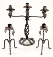 3 darab kovácsolt vas gyertyatartó, m: 18-28 cm