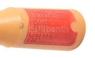 Úttörő síp, alján a hangjelzések útmutatójával, h: 5,5 cm