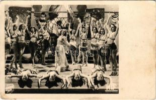 Szalay Karola: Gül baba, színpadi jelenet. Magyar Írók Filmje, Hanninger felvétele. Stádium Rt. / scenery (fl)