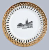 Victoria emléktál Budapest látképpel, jelzett, aranyozott, kis kopással, d: 23 cm