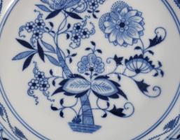 Dubi Bohemia 6 darab hagymamintás mélytányér, jelzett, hibátlan, d: 24 cm