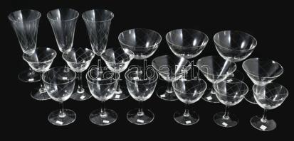 Antik 18 részes 3 személyes pohár készlet, mindegyik fajta pohárból 3 darabbal, m: 16 cm alatt