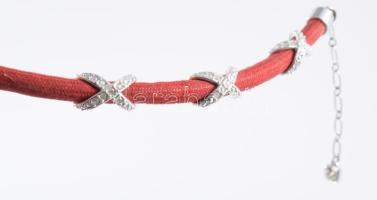 Jelzett Swarovski karkötő, h: 15 cm