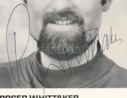 Roger Whittaker (1936-2023) énekes, dalszerző aláírása az őt ábrázoló képen