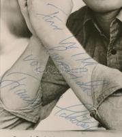 Frank-Lothar Schöbel (1942-) német énekes aláírása az őt ábrázoló képen