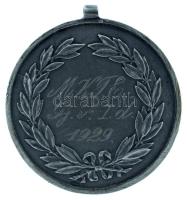 Exner Károly (1850-1919) 1929. Korcsolyázó sportérem, jelzett Ag sportérem füllel, "S.G.A. (Sch...