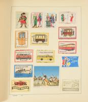 1960-1970 Vegyes gyufacímketétel, berakóban, 16 lapra ragasztva, magyar gyufacímkékkel, kb. 200 db