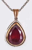 Részben ezüst (Ag) medálos nyaklánc, szintetikus rubinnal, jelzett, bruttó 14g