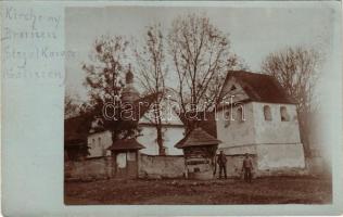 Strzalkowce (Strilkivtsi, Galizien); Kirche m. Brunnen / WWI German and Austro-Hungarian K.u.K. mili...