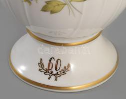 Hollóházi kézzel festett virágmintás váza, jelzett, hibátlan, m: 24 cm