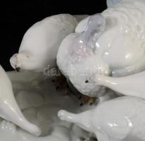 Porzellanfabrik E.&amp;A. Müller pulykacsalád. cca 20. sz. első fele, jelzett, hibátlan., 26x11 ...