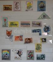 Használható nagy bőrönd tele magyar és külföldi bélyegekkel, rengeteg vegyes anyag, kiváló böngészde