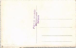 Topolya, Bácstopolya, Bács-Topolya, Backa Topola; italozó társaság és cigány zenészek / guests and G...