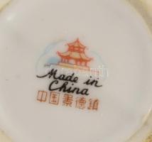 2 darab kínai porcelán váza, jelzett, m: 10-16 cm