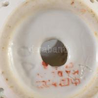 2 darab kínai porcelán váza, jelzett, m: 15 cm