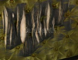 cca 1900 Díszdoboz, kulcs nélkül, sérüléssel, 18x26 cm