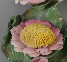 Herendi plasztikus porcelán virág, kis pattogzással, jelzett, h: 14 cm