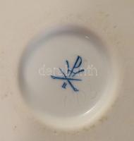 Herendi virágmintás oroszlánkörmös váza, jelzett, hibárlan, m: 10,5 cm