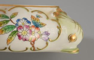 Herendi Viktória mintás bonbonier, hal fogóval, fedélen kis pattanással, jelzett, 12x9 cm