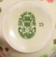 Zsolnay 2 darab pillangó mintás csésze alátéttel, jelzett, kis kopással, d: 12 cm