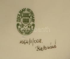 Zsolnay aranykontúrozott virágmintás kaspó, jelzett, pereménél restaurált, m: 17 cm