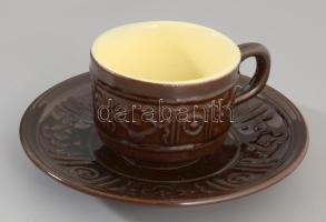 Iparművész kerámia kávés készlet. Hiányos: 4 csésze, 3 alj, kiöntő, tejkiöntő, cukordoboz