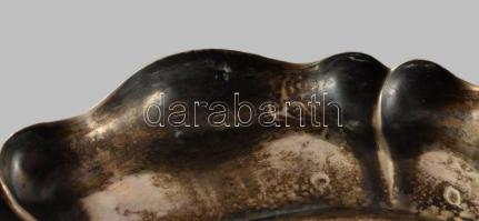 Ezüst (Ag) tálca. Jelzett. dianás 122g d: 20 cm