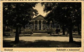 1940 Kecskemét, Parkrészlet a múzeummal